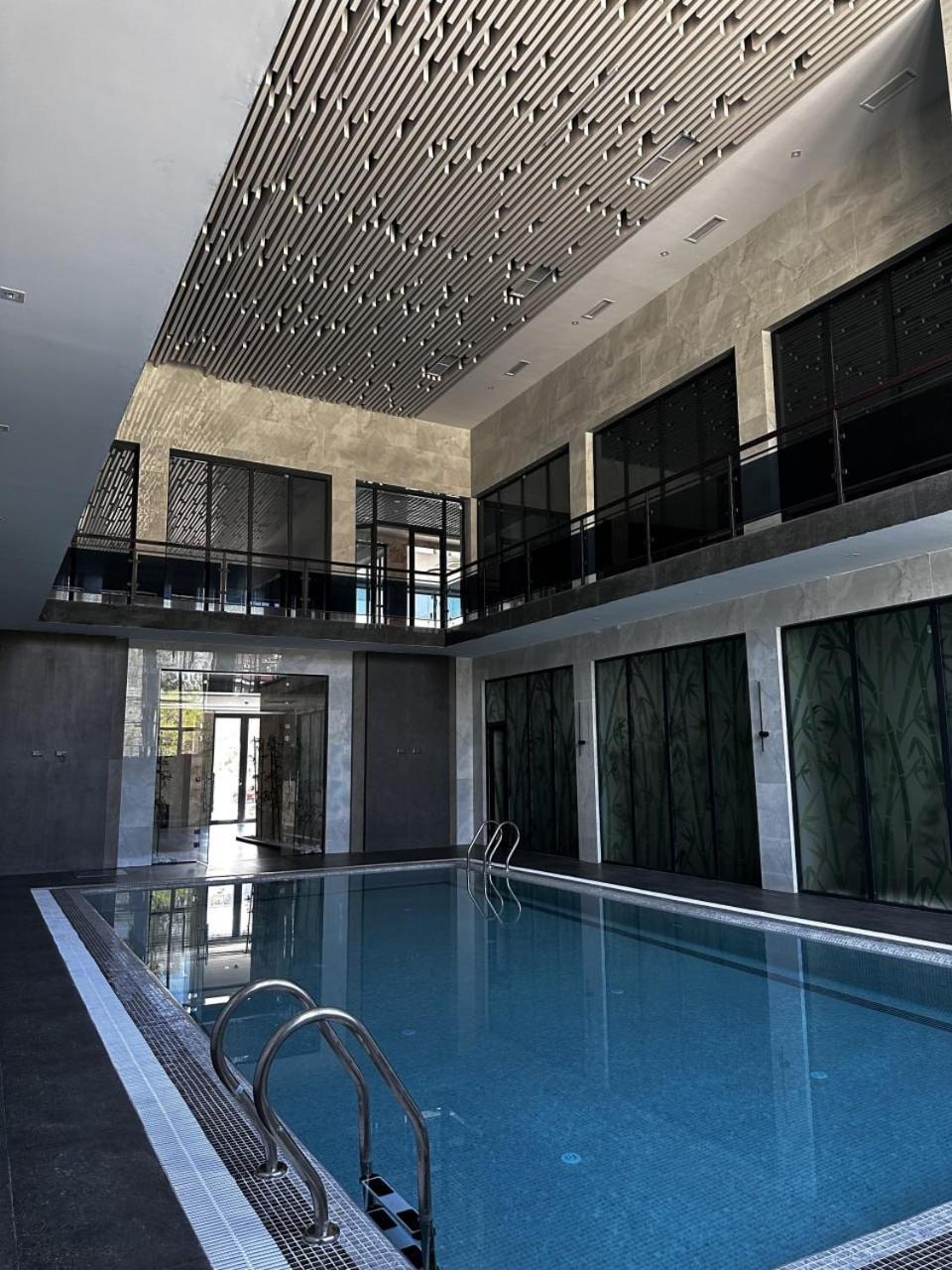 Ziyorat Luxury Hotel フェルガナ エクステリア 写真