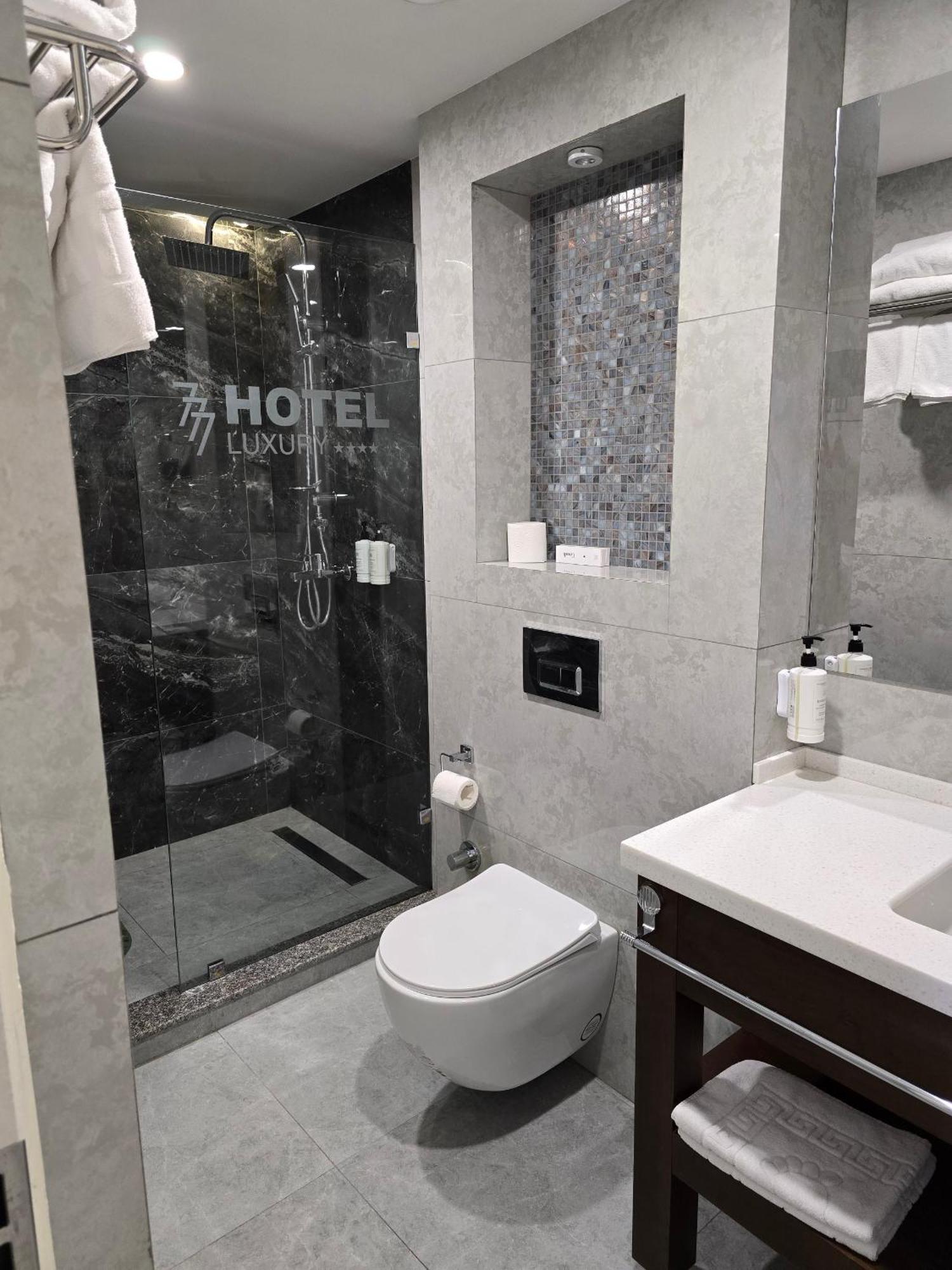 Ziyorat Luxury Hotel フェルガナ エクステリア 写真