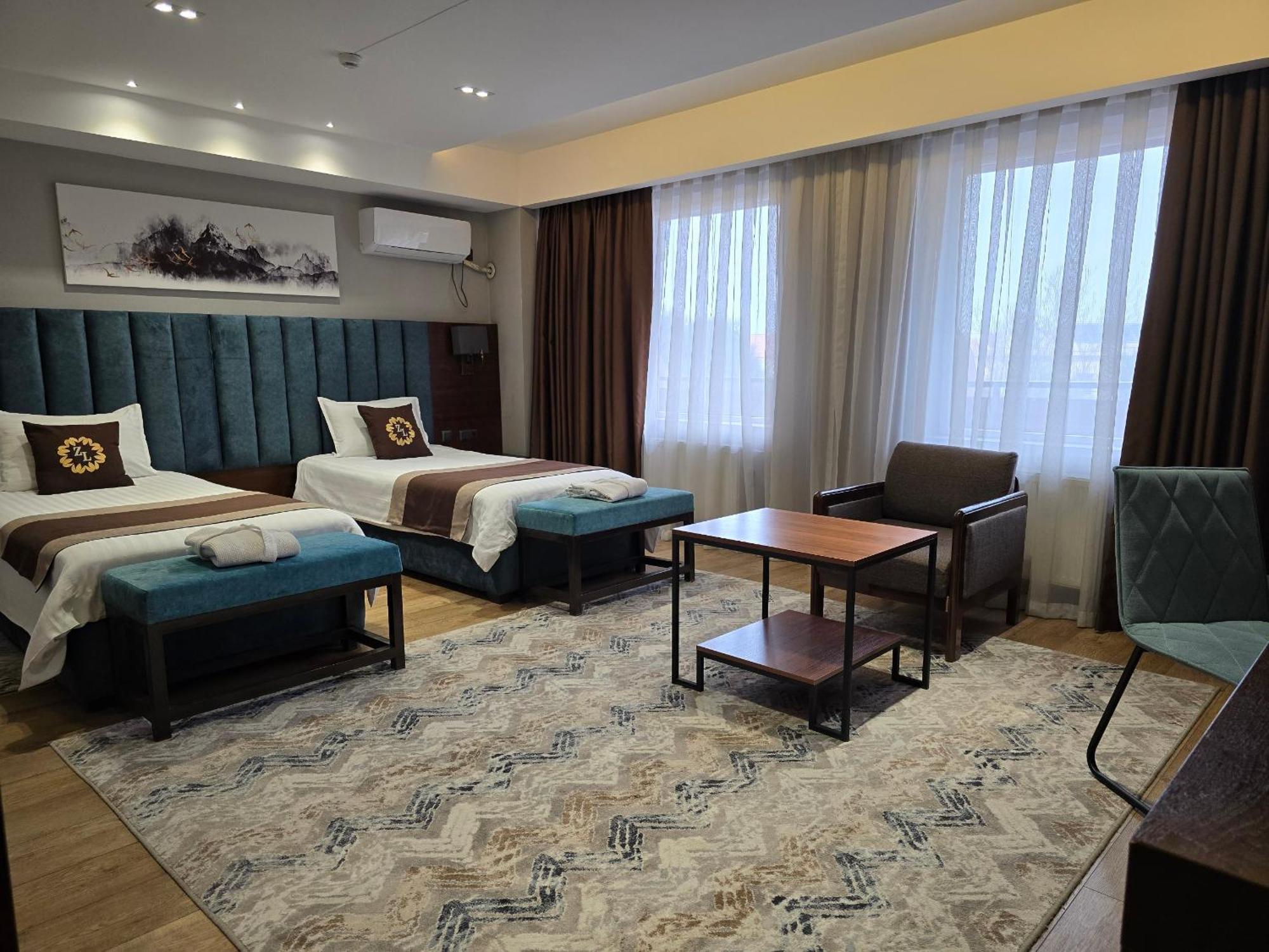 Ziyorat Luxury Hotel フェルガナ エクステリア 写真