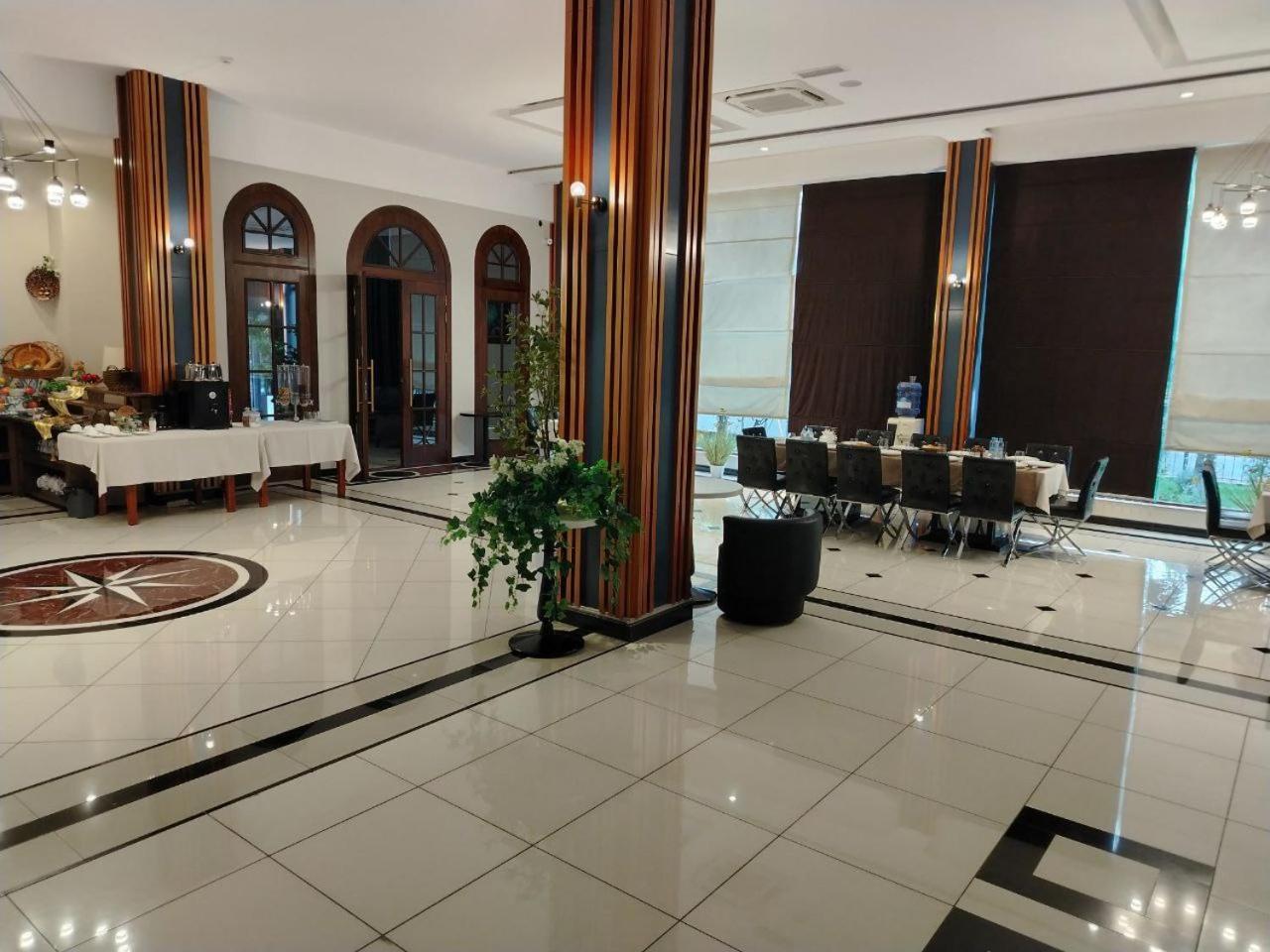 Ziyorat Luxury Hotel フェルガナ エクステリア 写真