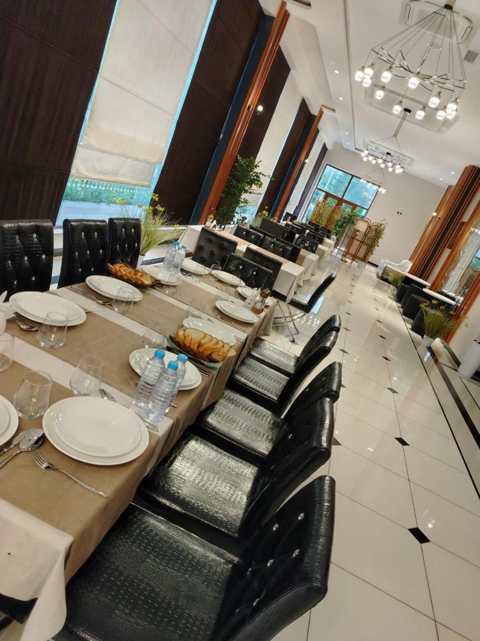 Ziyorat Luxury Hotel フェルガナ エクステリア 写真