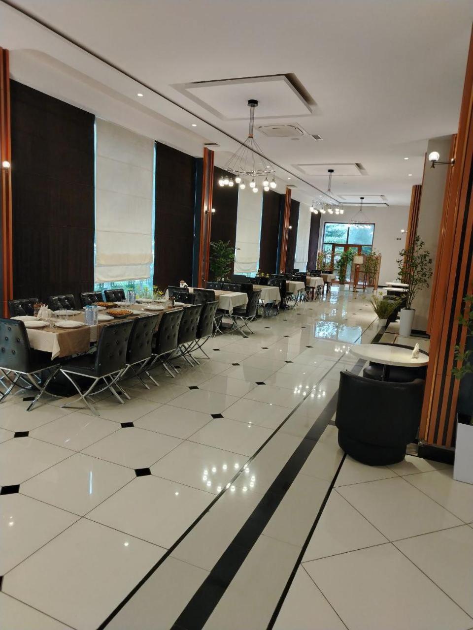 Ziyorat Luxury Hotel フェルガナ エクステリア 写真