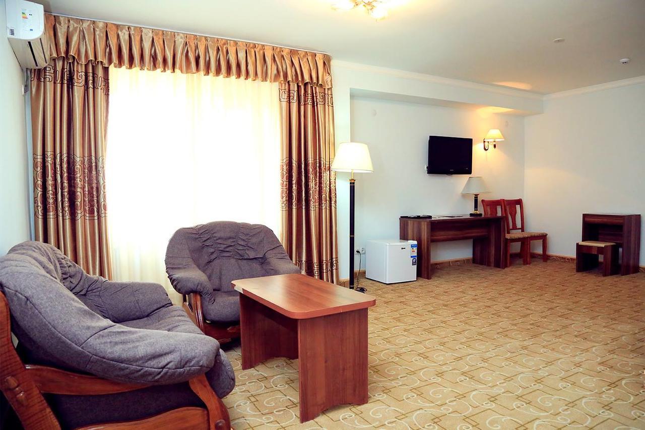 Ziyorat Luxury Hotel フェルガナ エクステリア 写真