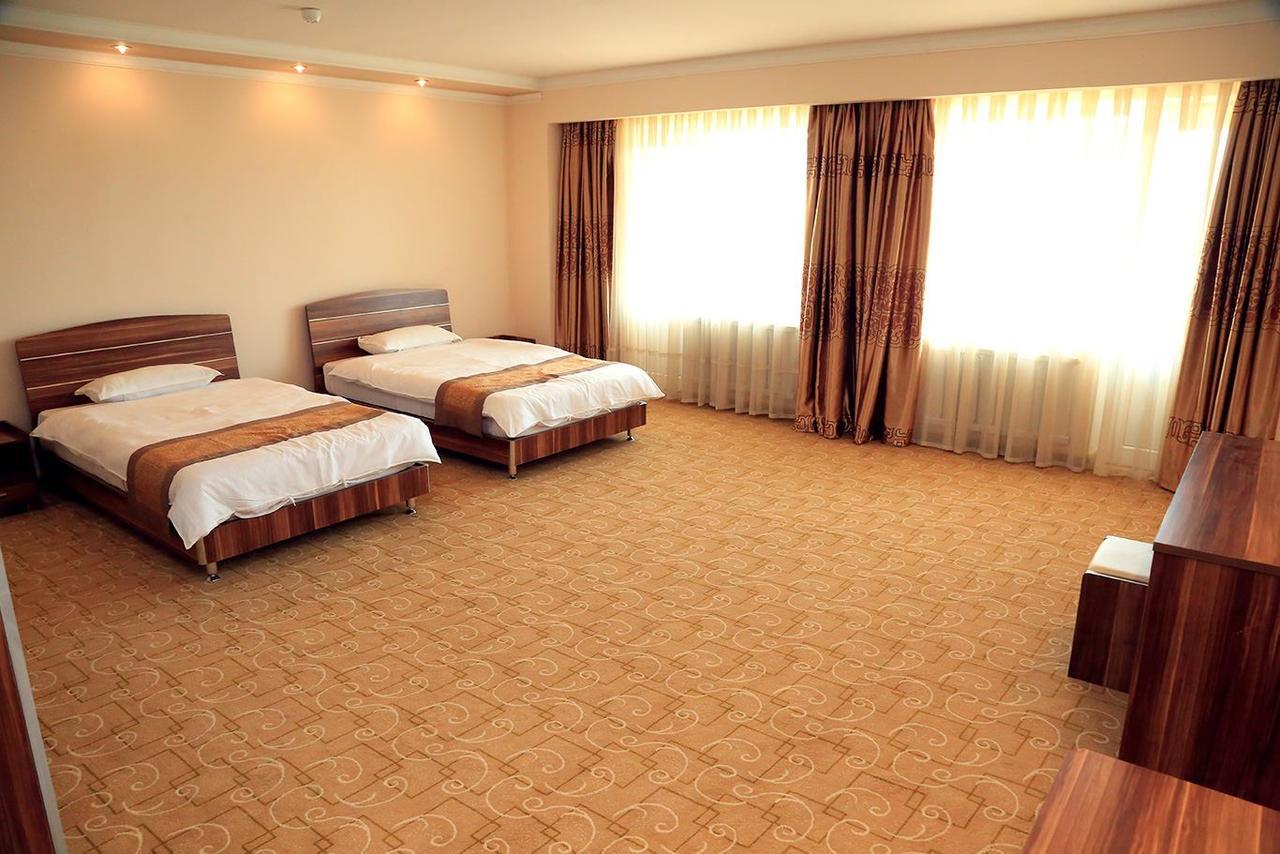 Ziyorat Luxury Hotel フェルガナ エクステリア 写真